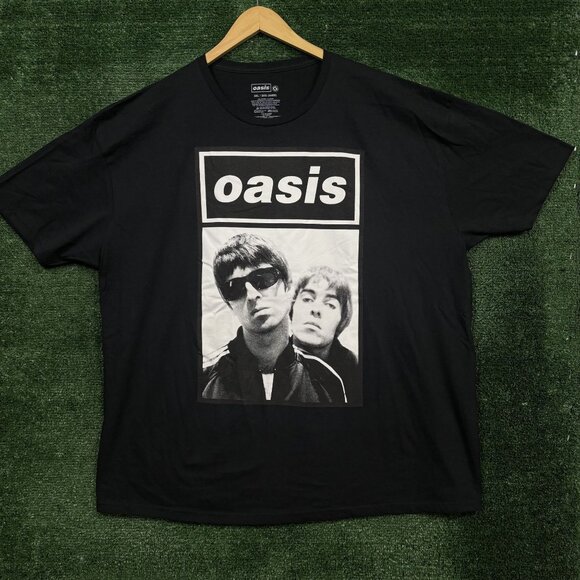 Oasis T-shirt size large - Picture 1 of 4